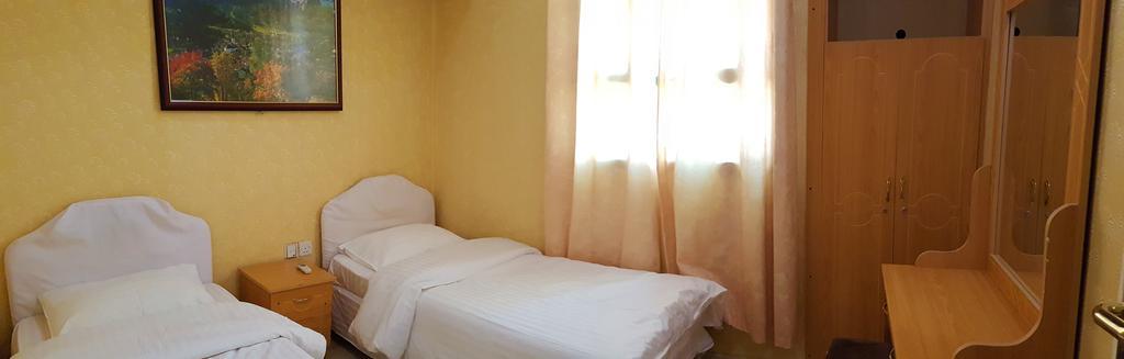 Al Majd Hotel ‘Ibrī Extérieur photo