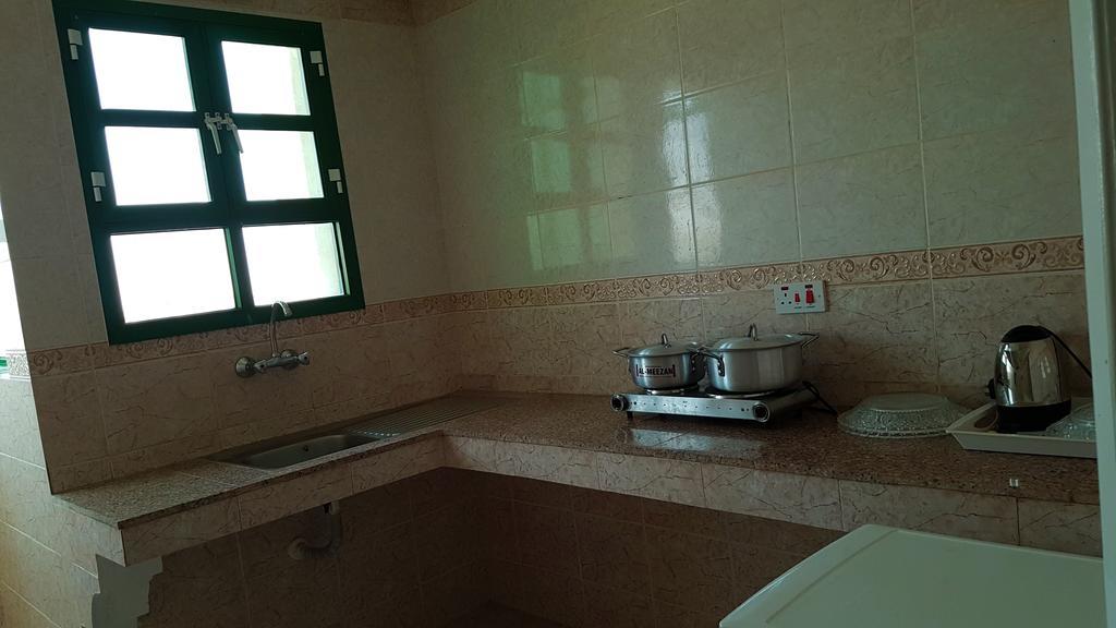 Al Majd Hotel ‘Ibrī Extérieur photo