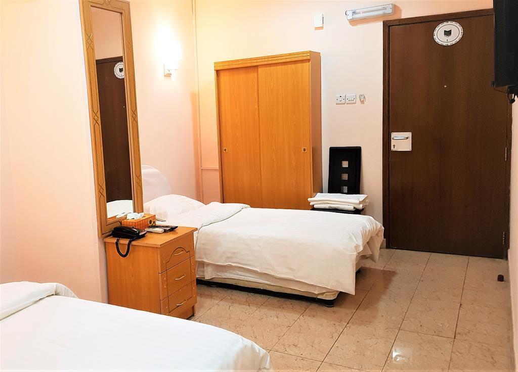 Al Majd Hotel ‘Ibrī Extérieur photo